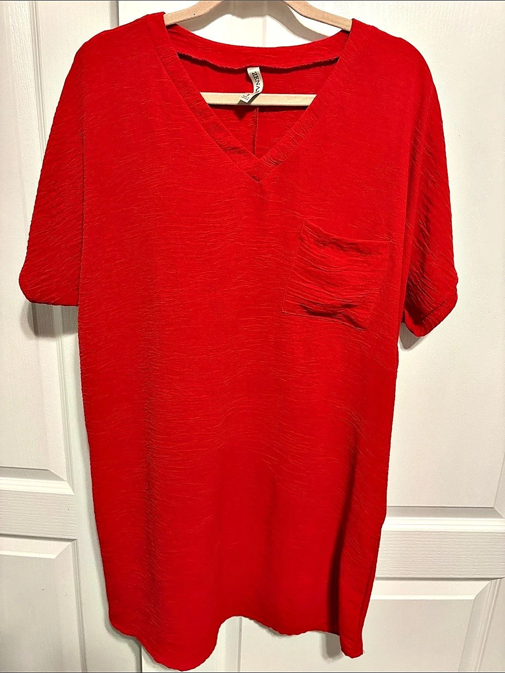 ZENZANA Red Short Sleeve V-Neck midi dress. Size Small